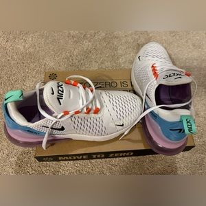 Women’s Nike Air Max 270